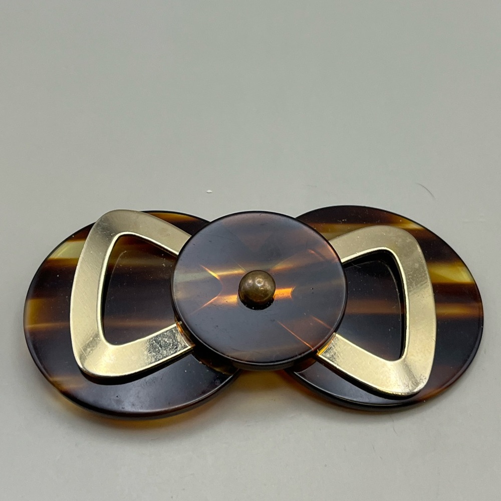 Gold and Brown Vintage-Inspired Brooch